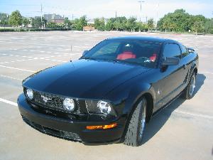 2005 Mustang d.jpg